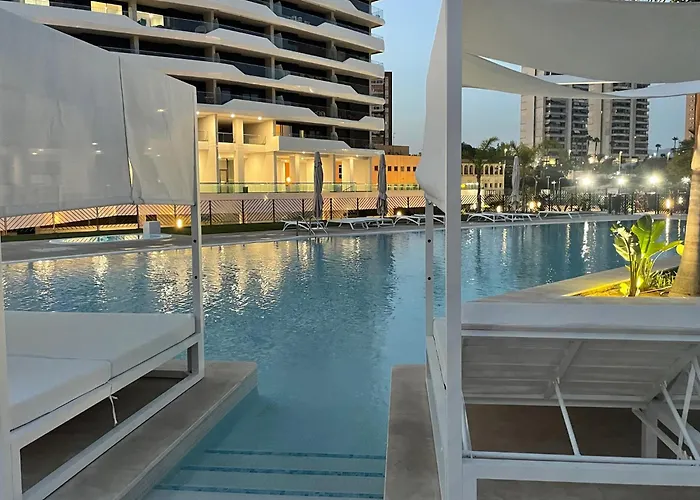 Belluba Luxury Bay Apartament *